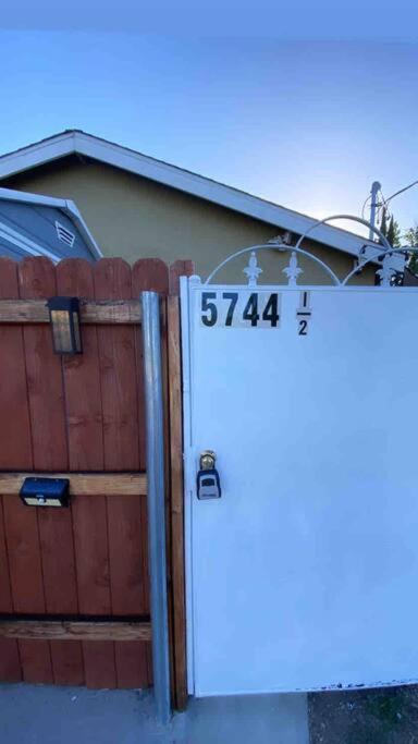 ロサンゼルス Hidden Gem La 2Bd House With Dreamy Backyardヴィラ エクステリア 写真